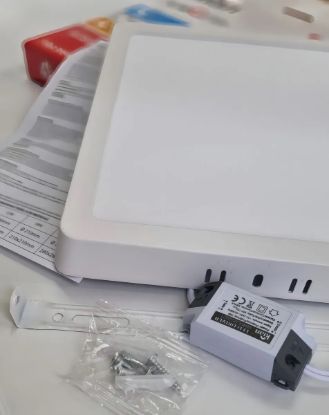 Imagen de PLAFON LED 12W CUADRADO LUZ DIA BLANCO -KIAN